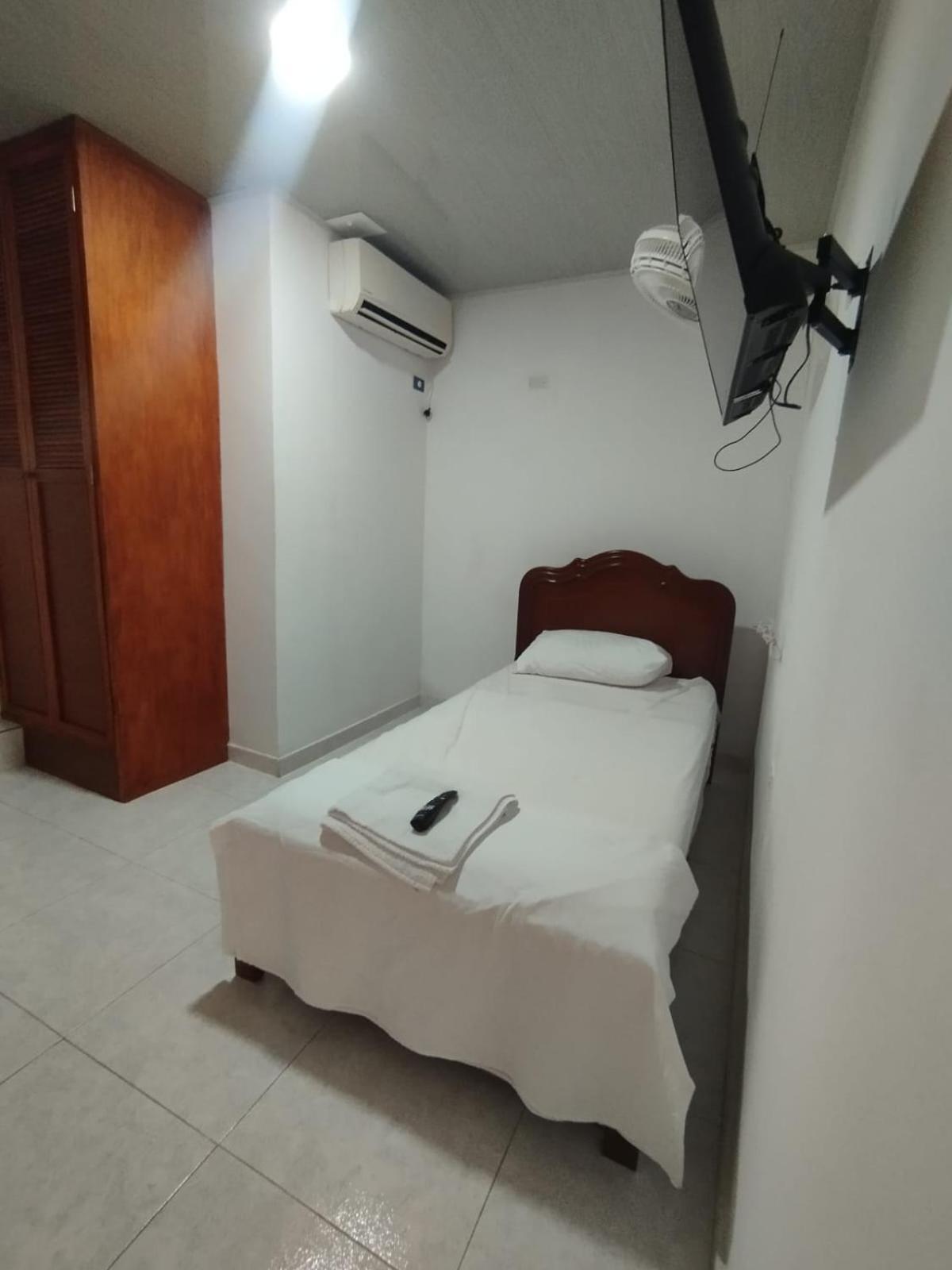 Casa Turistica Verona Pensión *